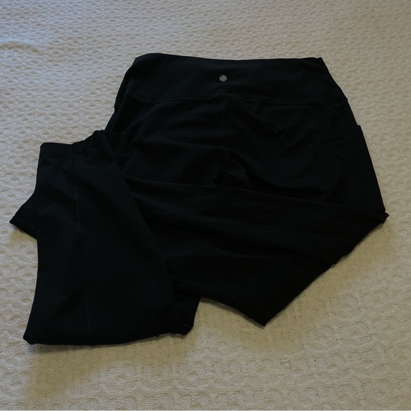Yogalicious Lux Black Leggings ~ Size XL
Athletic or Workout Wear‎ - Picture 7 of 9